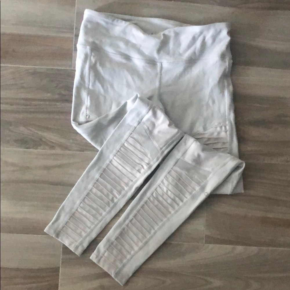 Alo yoga moto leggings